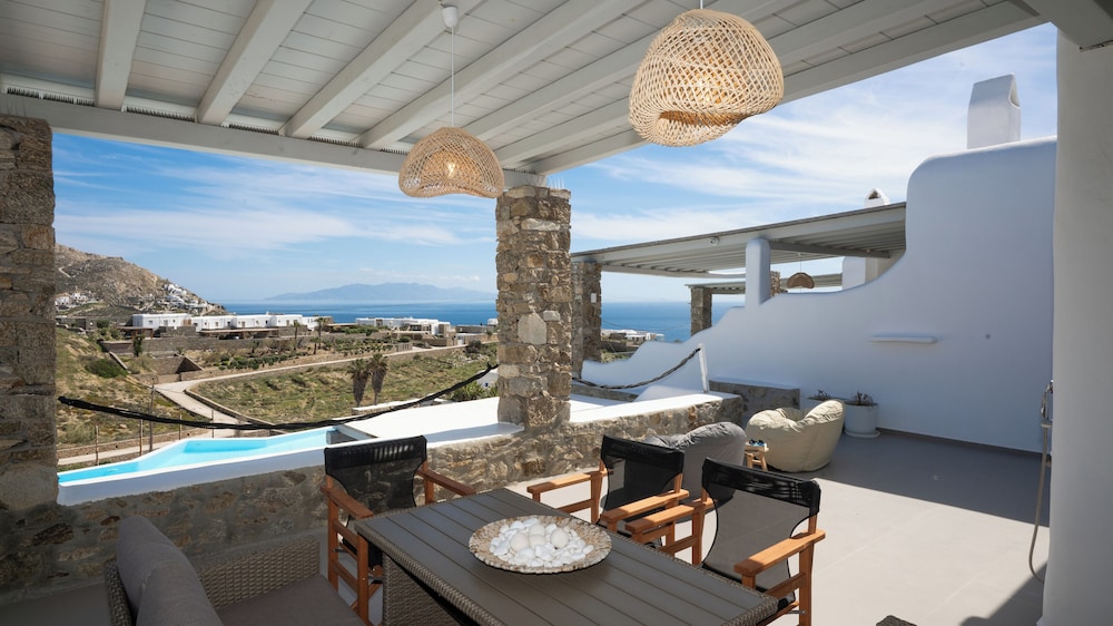 CAVO BLUE VILLAS