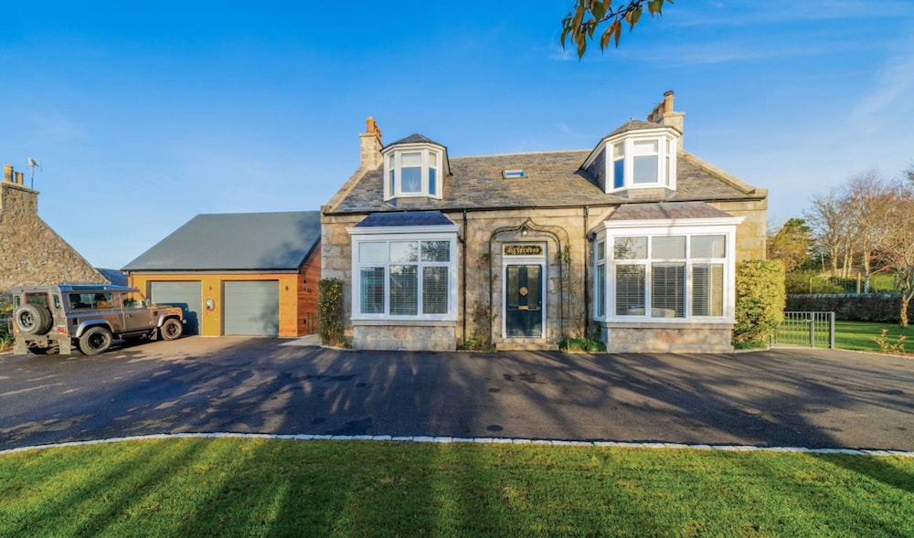 Blythewood Aberdeenshire Luxury House With Hot Tub