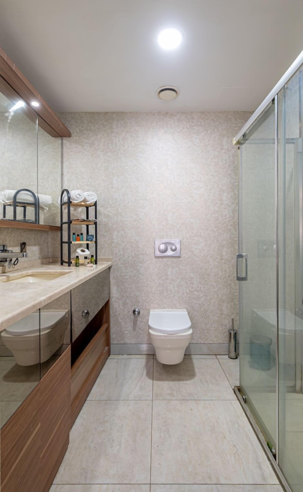 Elits Suits - Image 28