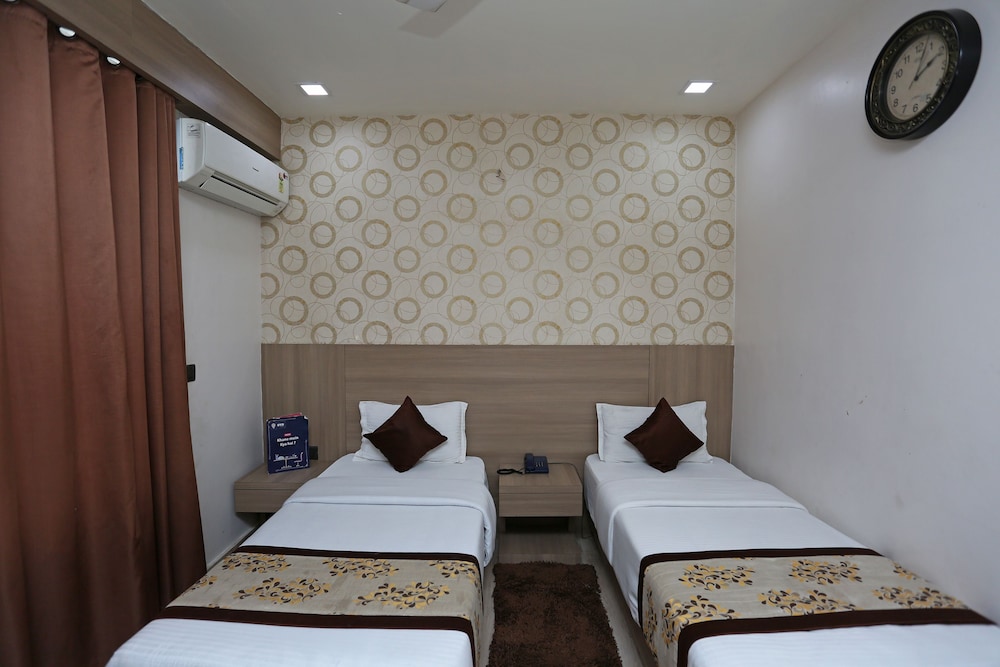 OYO 5663 GS Inn