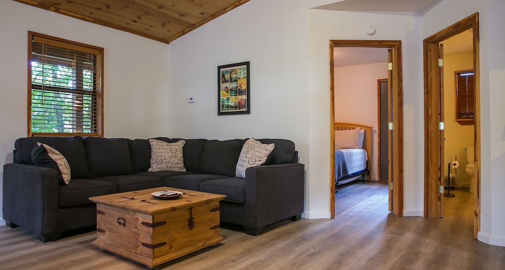 Camphouse At Eagle Ridge Includes Hot Tub, Wifi, And Charcoal Grill 1 Bedroom Cabin by RedAwning view 5
