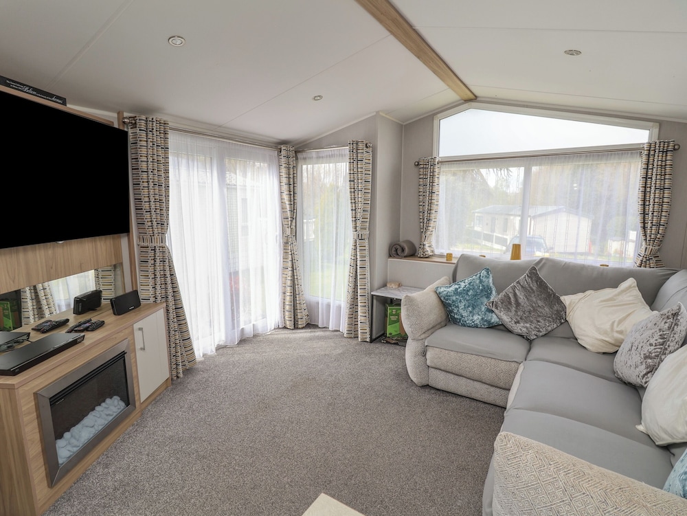Woodlands Lodge
