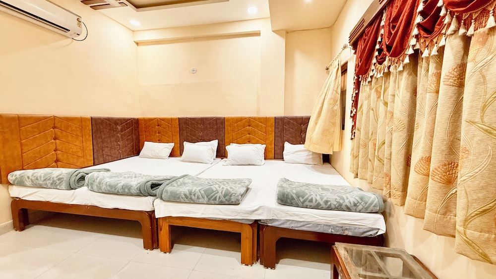 Hotel P & L near Mahakaleshwar Temple