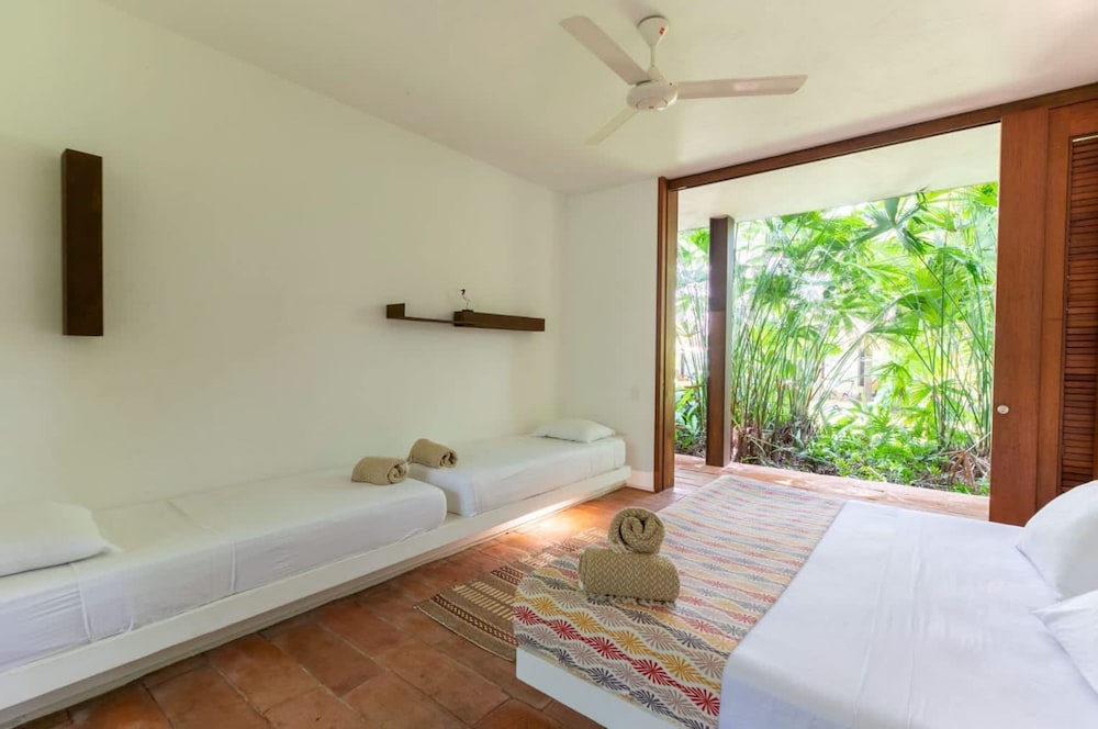 Atonishing 5BR Villa at Mesa de Yeguas