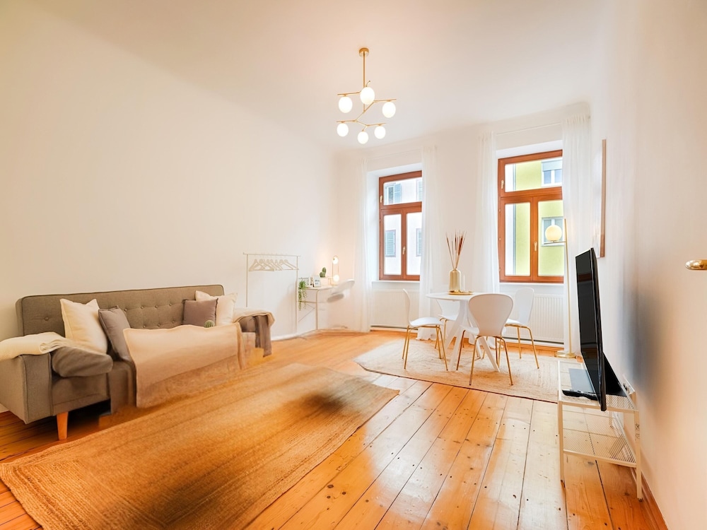 Contemporary Business Apartment in Graz