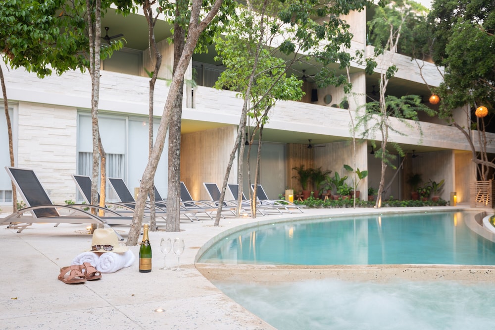 Attha Cenote Luxury Condo - Property Image 102