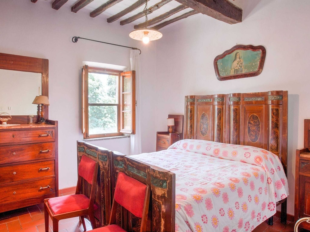 Holiday Home in Marciano Della Chiana With a Private Pool view 5