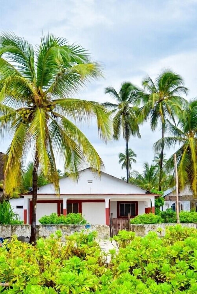 Jambiani House