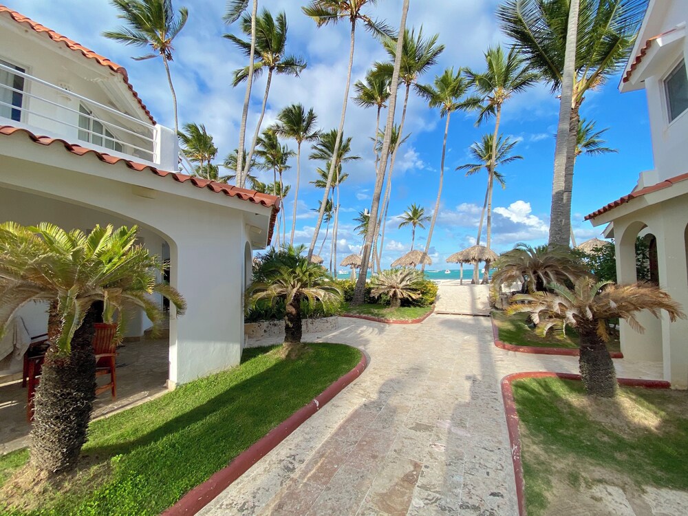 TROPICAL VILLAS playa LOS CORALES