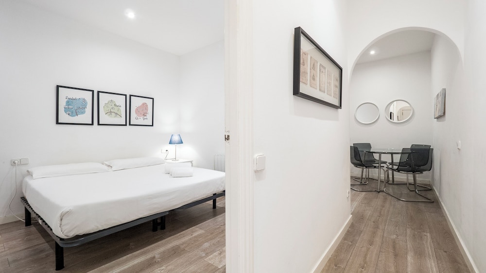 BeBarceloner Poble Nou Apartments