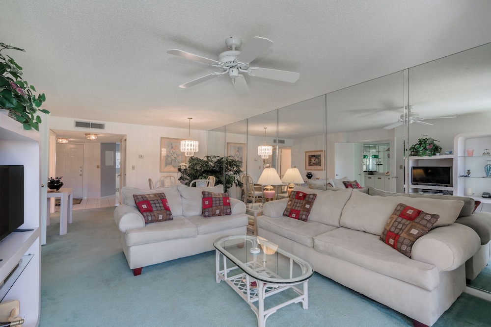 Vista Verde North 6-142 by Distinctive Beach Rentals