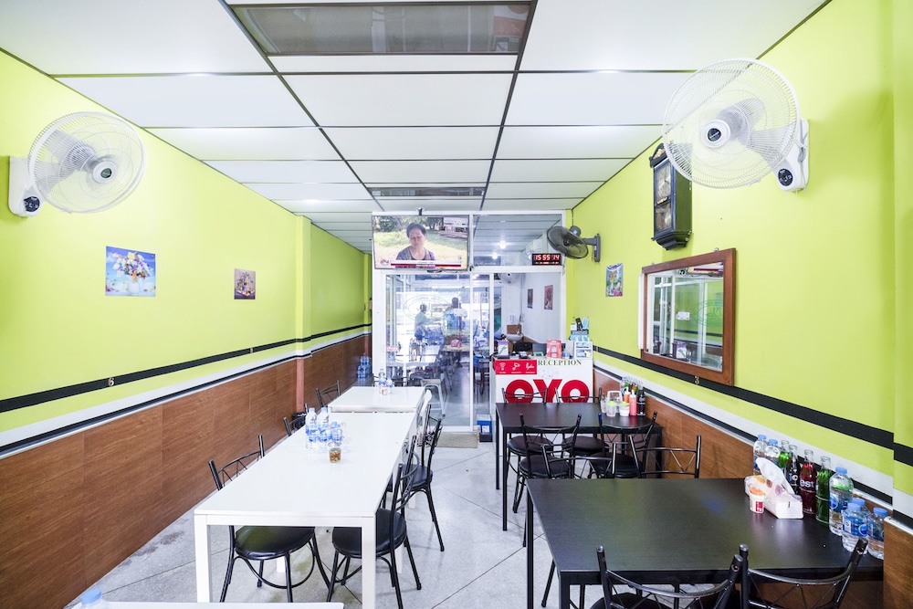 OYO 514 Ali Hostel