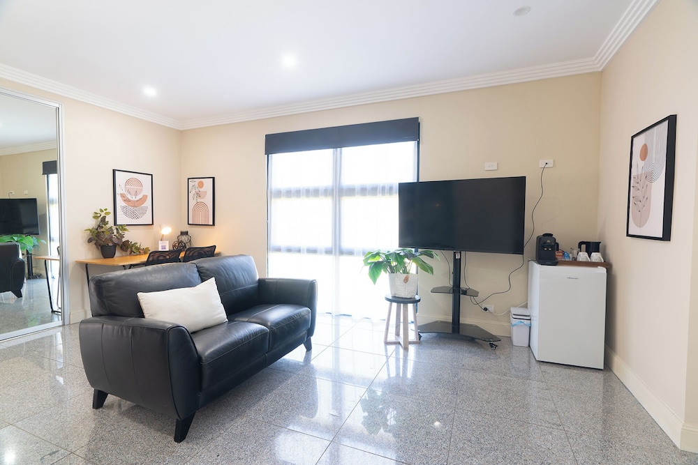 Lake Macquarie Manor