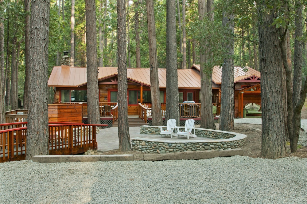 Yosemite Scenic Wonders - Wawona Area