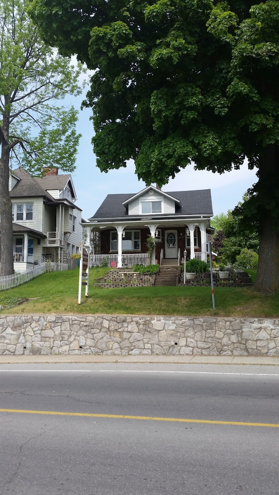 Glen Mhor Bed and Breakfast