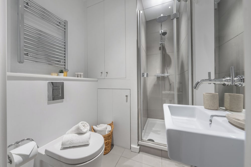 Chic 1BR Close to Tower & Thames