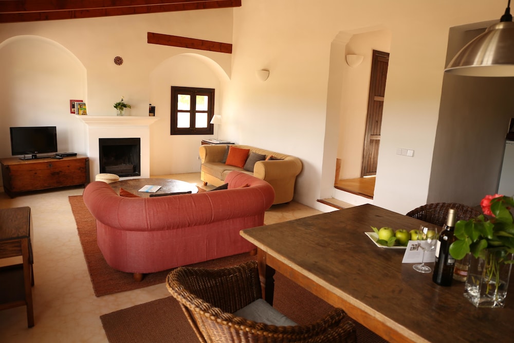 Hotel Agroturismo Possessió Binicomprat