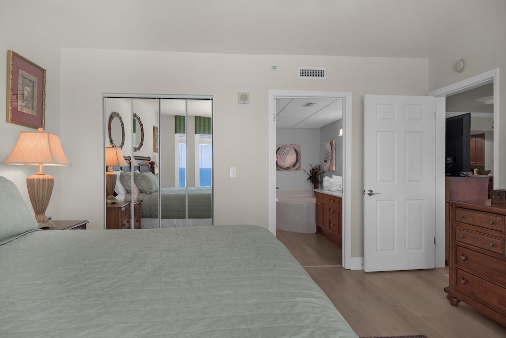 Emerald Beach 1036 - Turquoise Turtle view 5