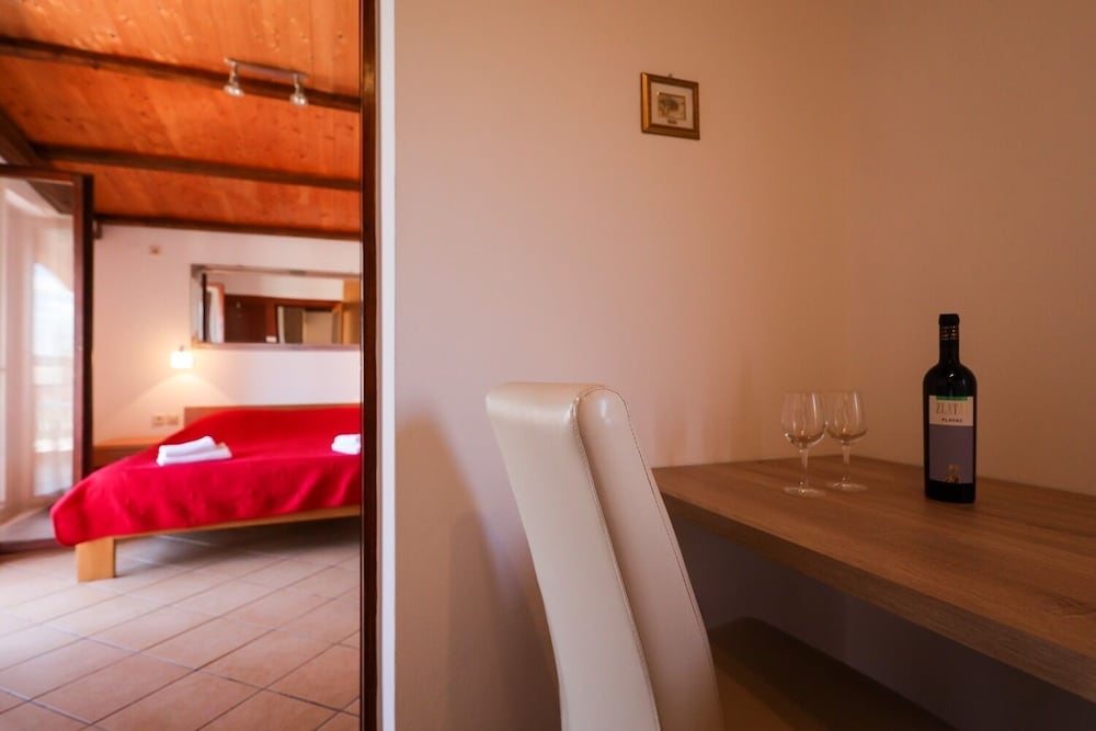 Vesna - 200 m From Beach - A1 view 3