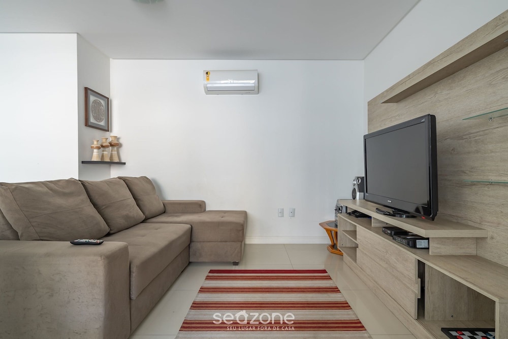 3BR apt w/ Bbq, 500m From Beach Itapema Esm602