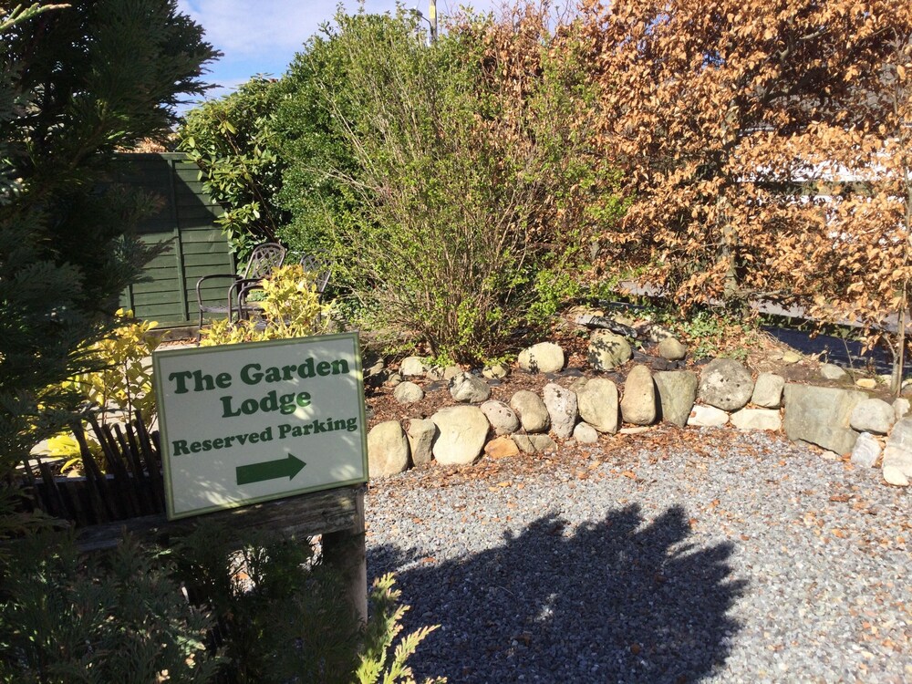 Garden Lodge