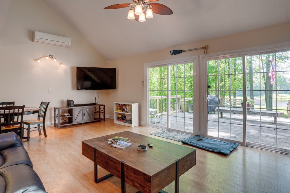 Waterfront Lake Anna Home w/ Dock & Beach Access!