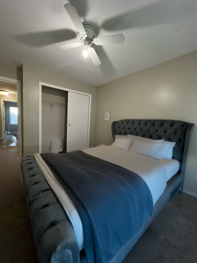 Modern 4 Bedroom Private Vacation Home