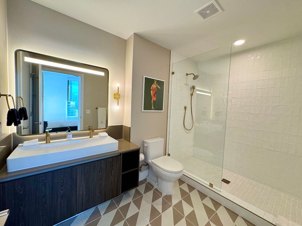 Sky-high Luxury in Downtown Miami