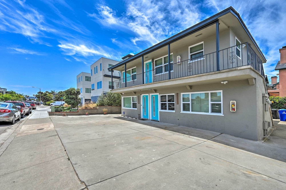 Mod San Diego Apt w/ Patio - Walk to Harbor! view 2