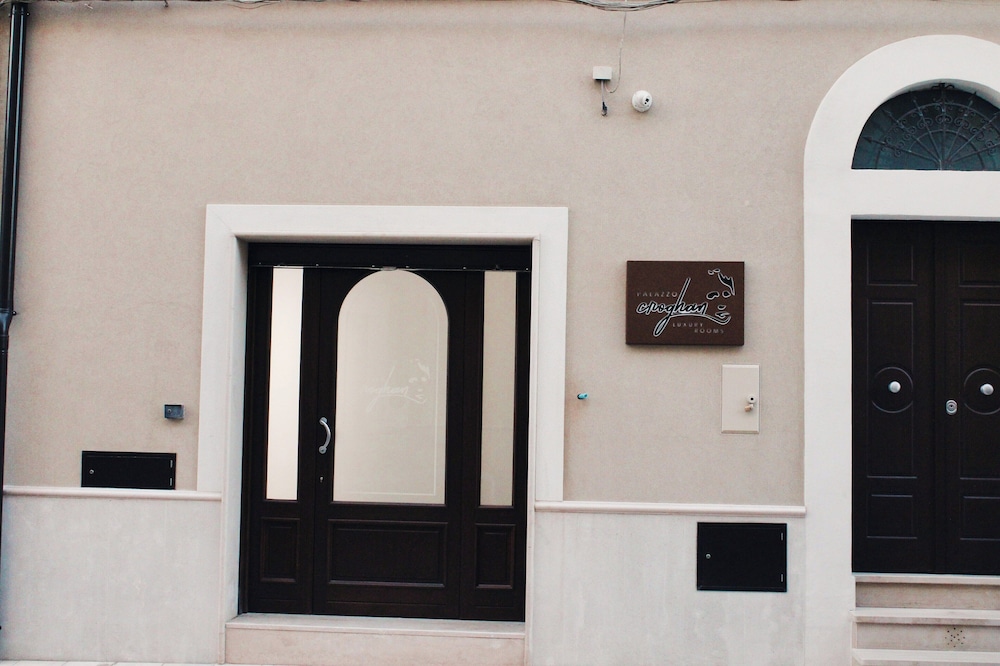 B&B PALAZZO CROGHAN