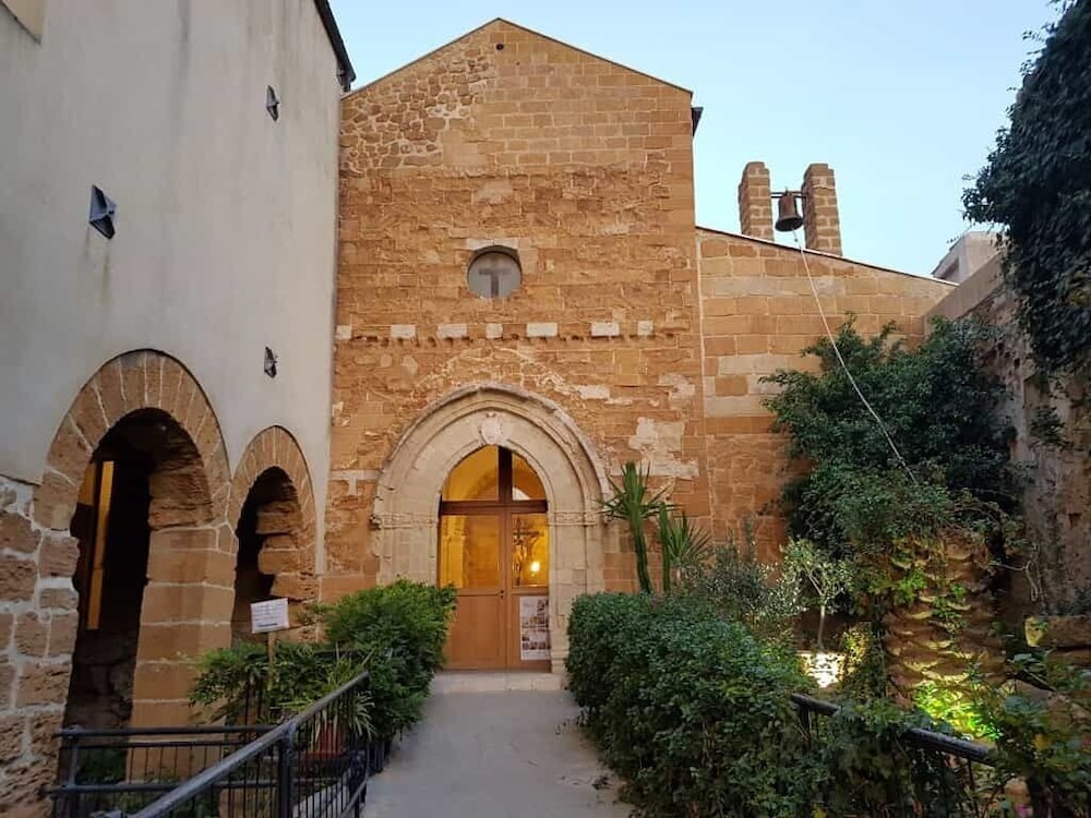 Villa Amoroso - Ospitalità Mediterranea