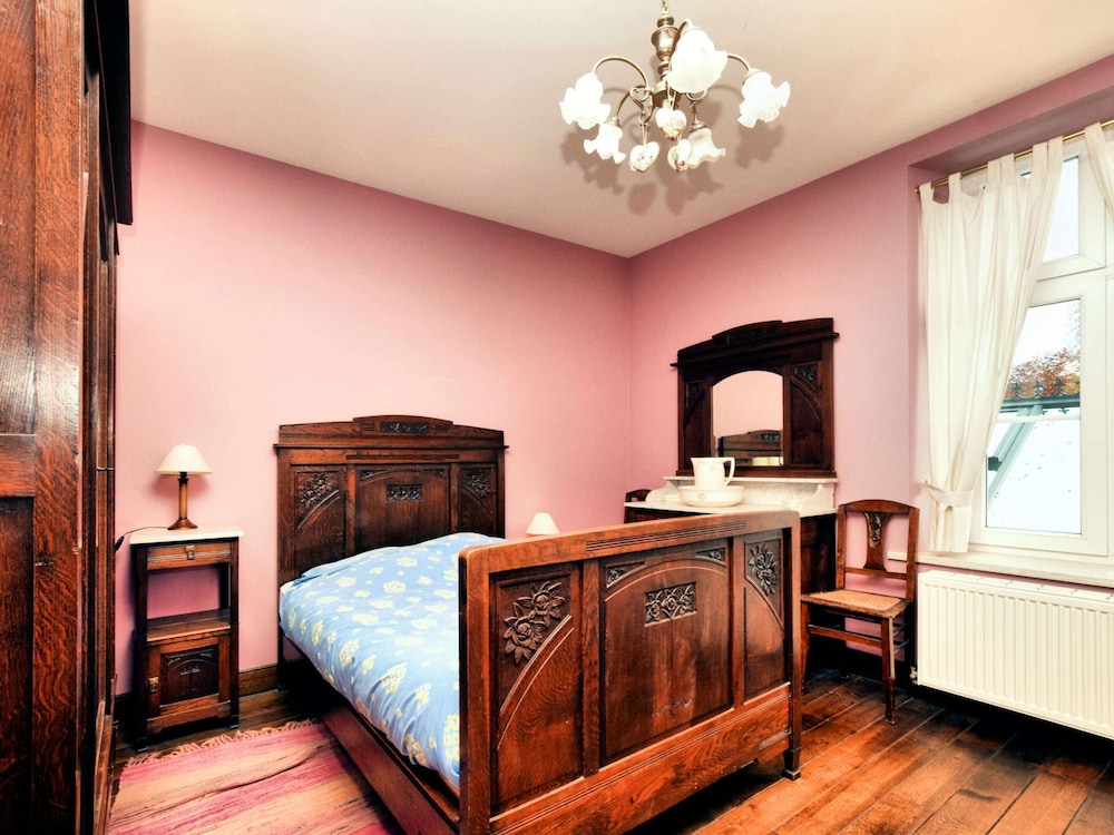 Stylish Stay With Sauna view 4