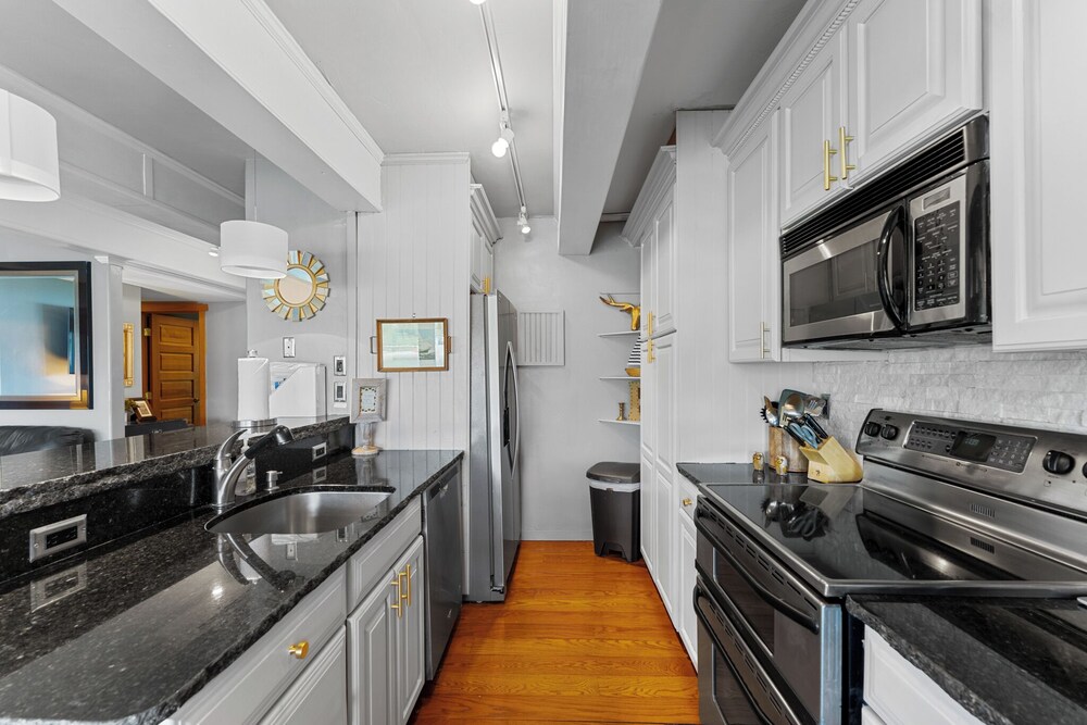 Anchorage West Condos Building 10, Unit #105