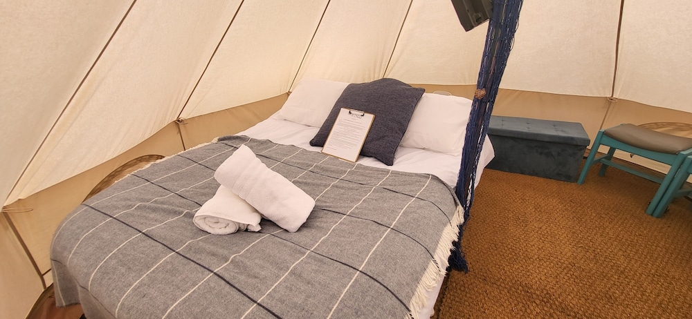 Campsite - The Ring Pub Glamping Pods view 5