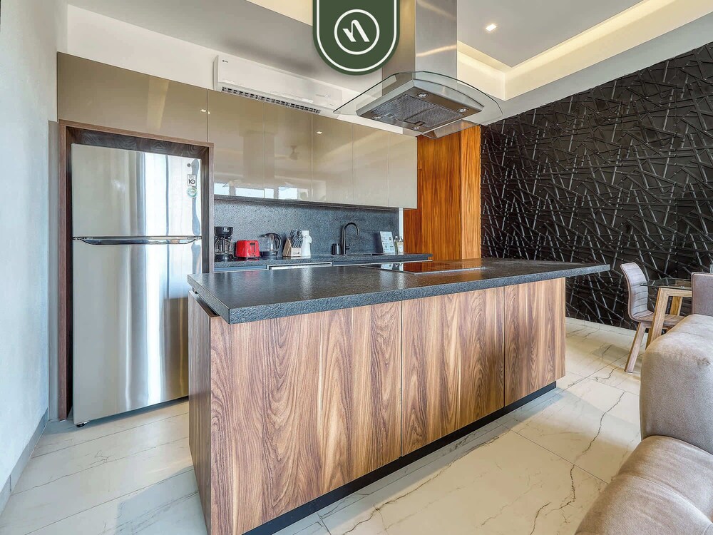 Amazing 1 BR Condo With Terrace - Rooftop Pool