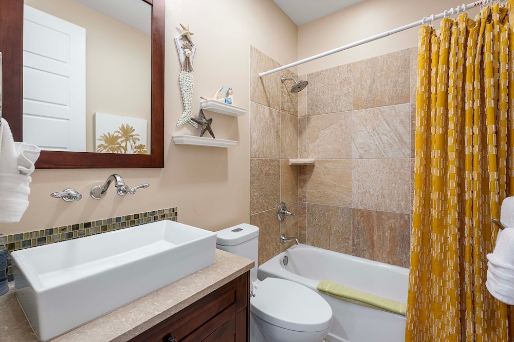 Hawaiian Unit - Outdoor Private Pool - Central AC - Vrkcv