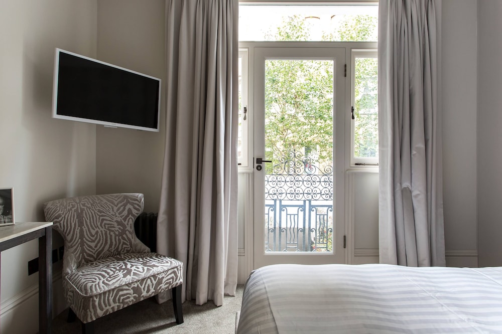Nevern Square Viii by Onefinestay view 4