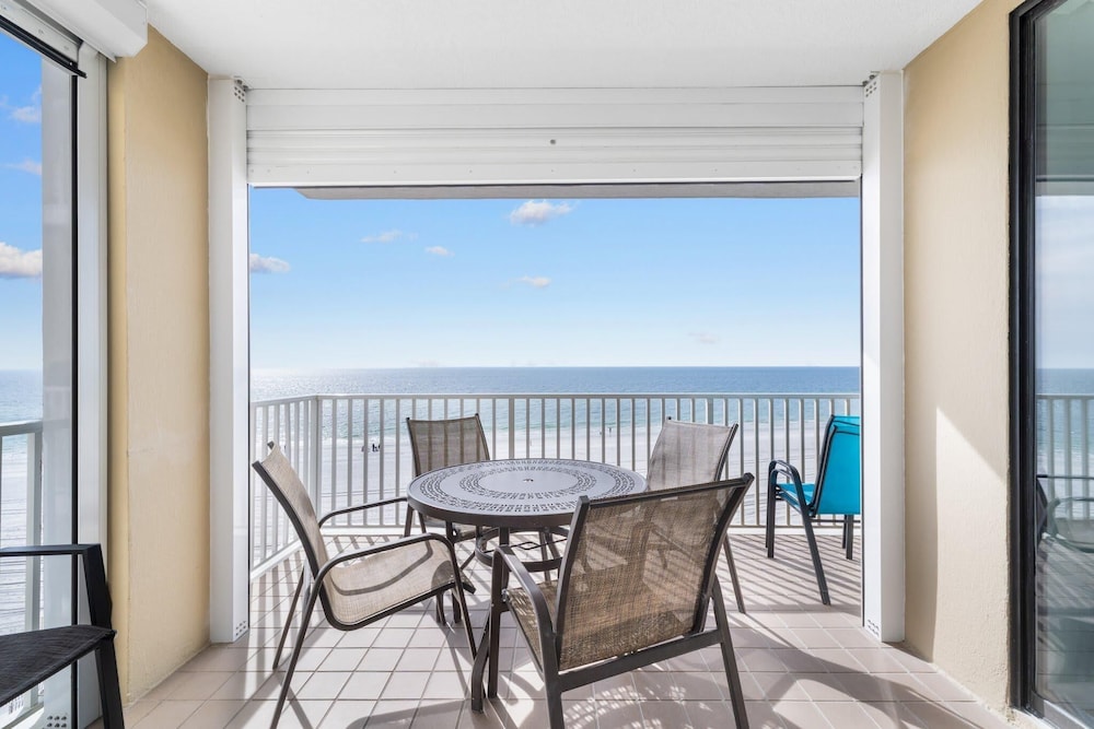 Romar Place 605