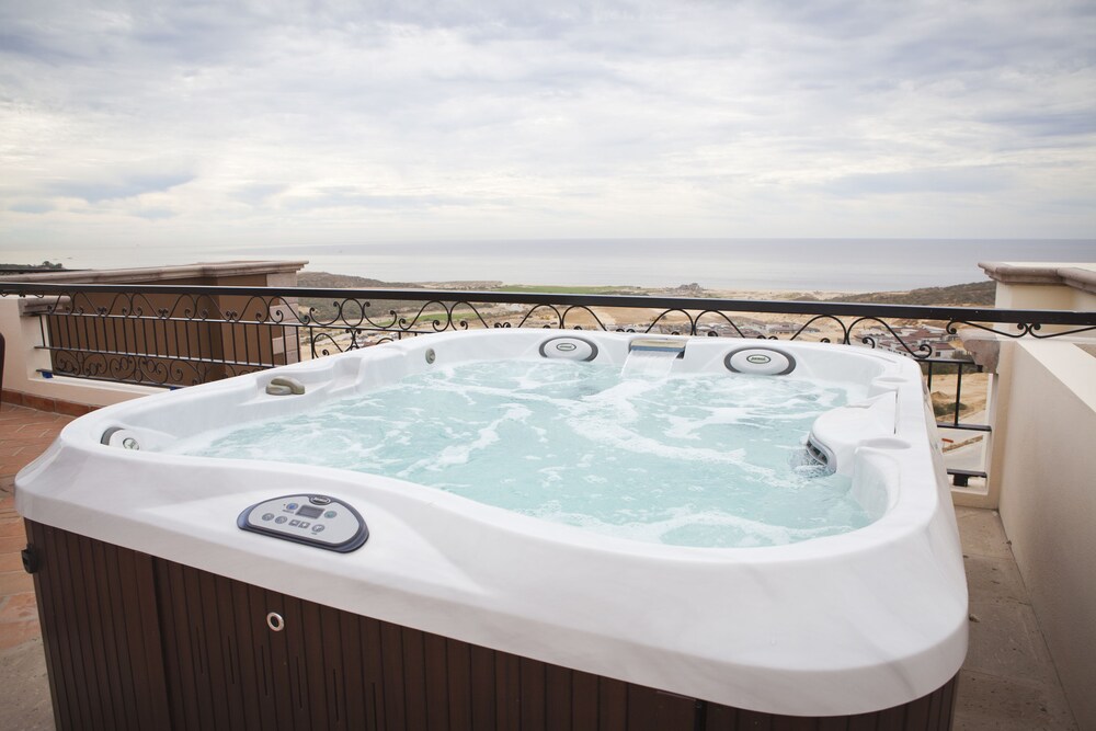 Quivira Los Cabos Condos & Homes - Vacation Rentals
