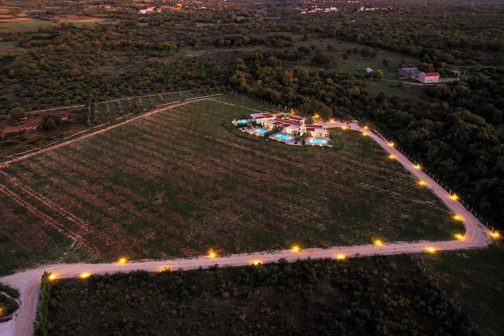 Villa Royal Green Two view 3