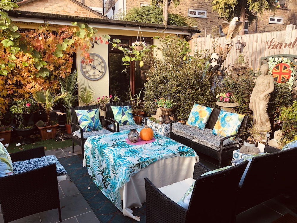 outdoor bbq area