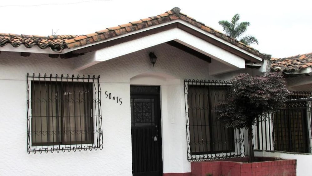 50N15 B&B