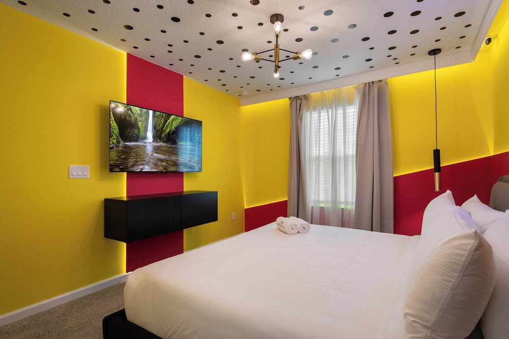 Luxe 9-bedroom Escape With Private Pool & Game Loft Solara Resort Near Disney