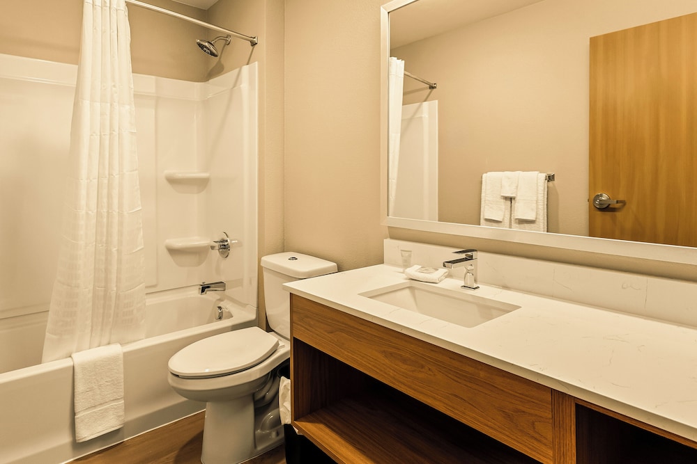 LivAway Suites Phoenix-Surprise
