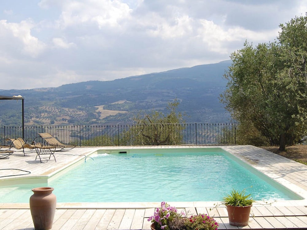 Villa in Orbetello With Private Pool & Sauna