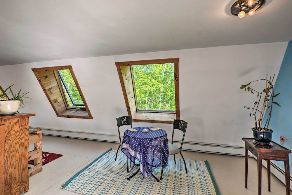 Charming Studio ~ 20 Mi to Acadia Nat'l Park!