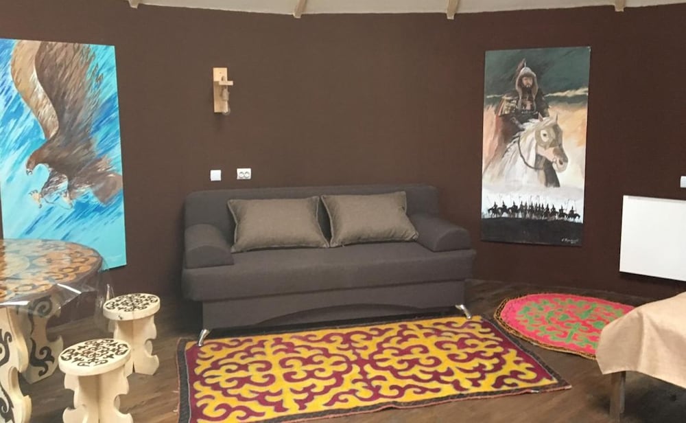 Ethnohouse YURTA