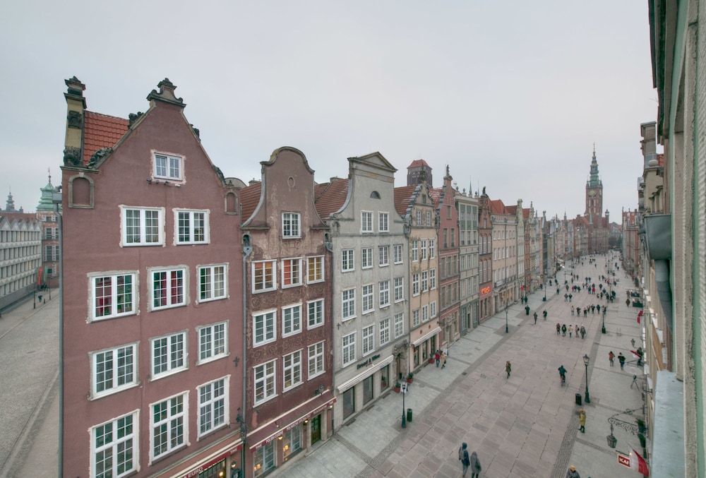 Hotel Dom & House - Apartments Dluga Gdansk - Image 1