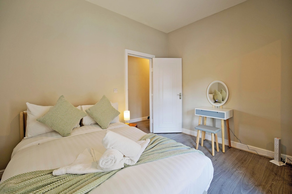 Imperial Barking Road Apartments