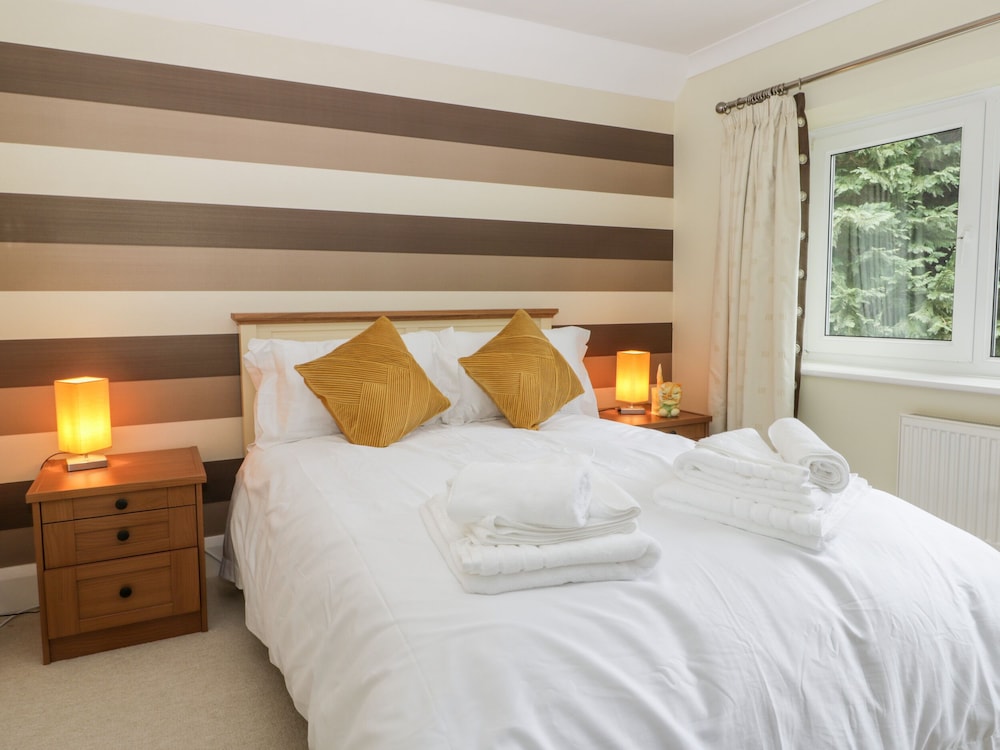 Raincliffe Manor